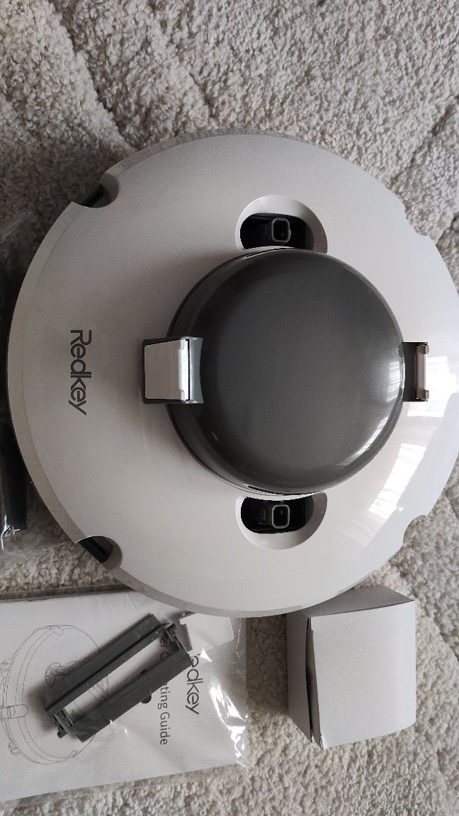 Odkurzacz do basenu REDKEY 100S ROBOT sprzątający - bezprzewodowy