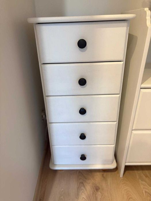 Szafka drewniana z szufladami