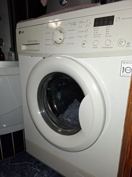 Продам стиральную машину LG