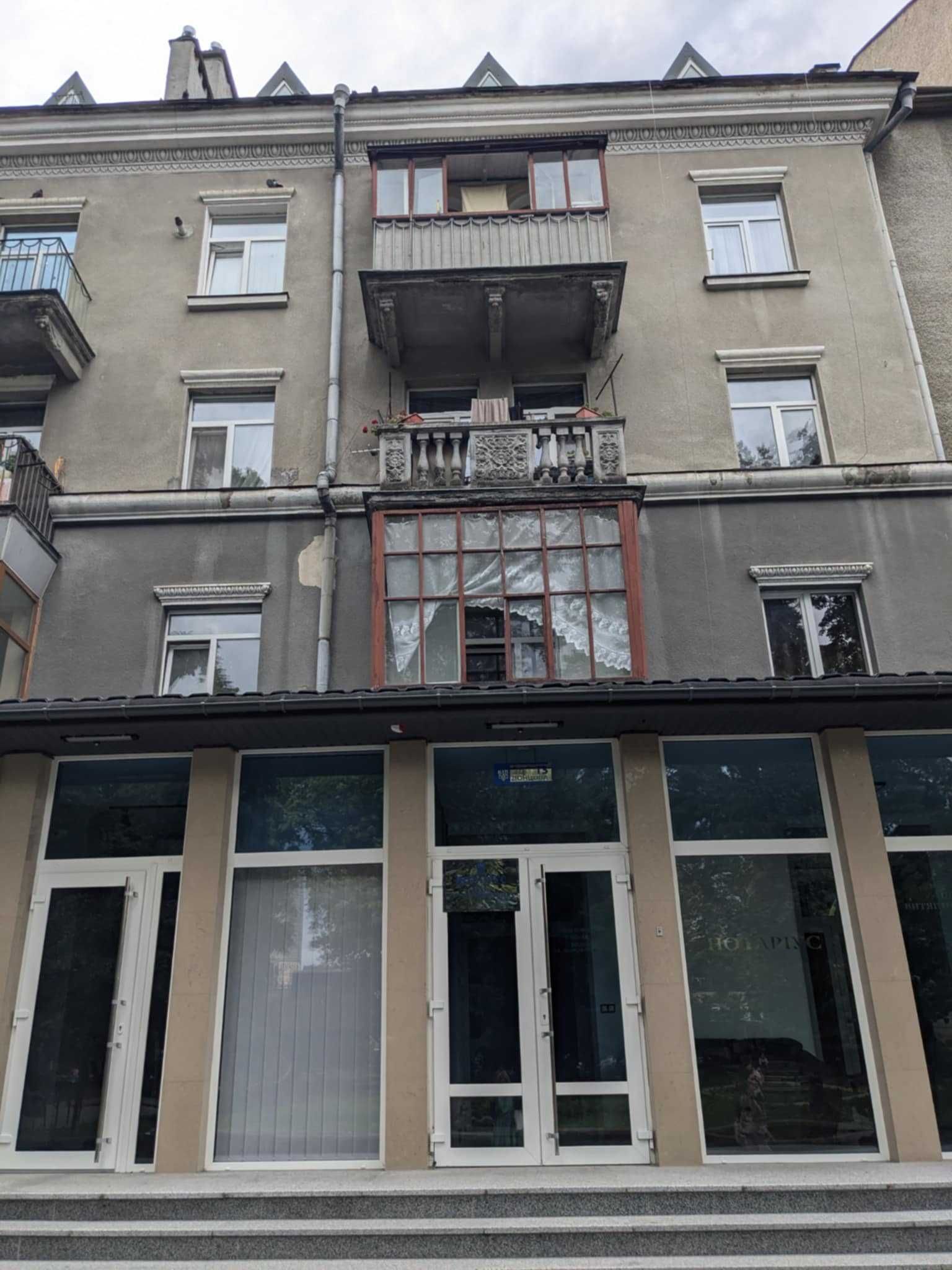 Дворівнева квартира в центрі міста вул.Донцова.
