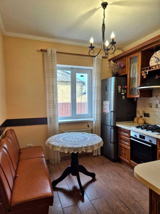 Продам будинок дуплекс з ремонтом с. Богданівка Броварський рн Бровари