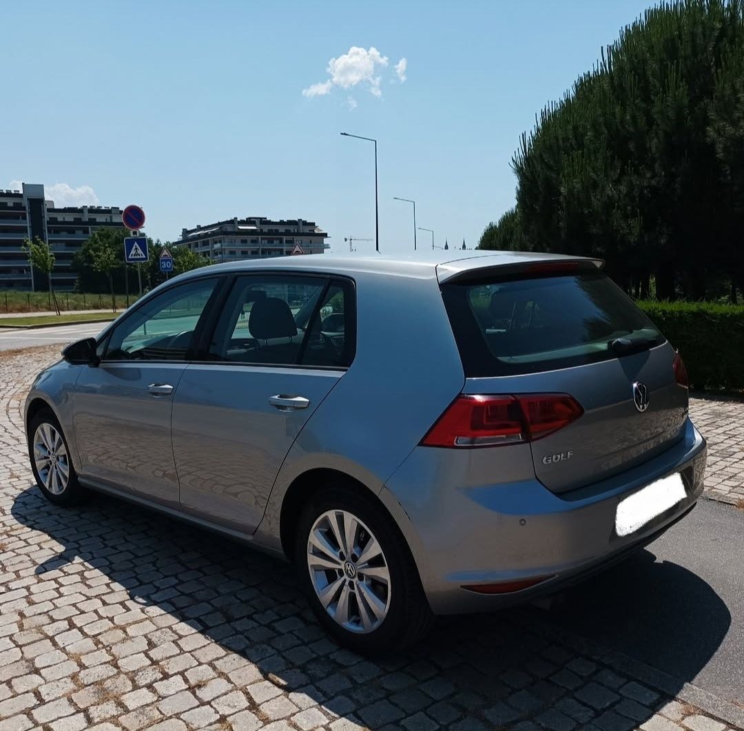 Volkswagen golf confortline 1.6 TDi DGS - Maio/2014