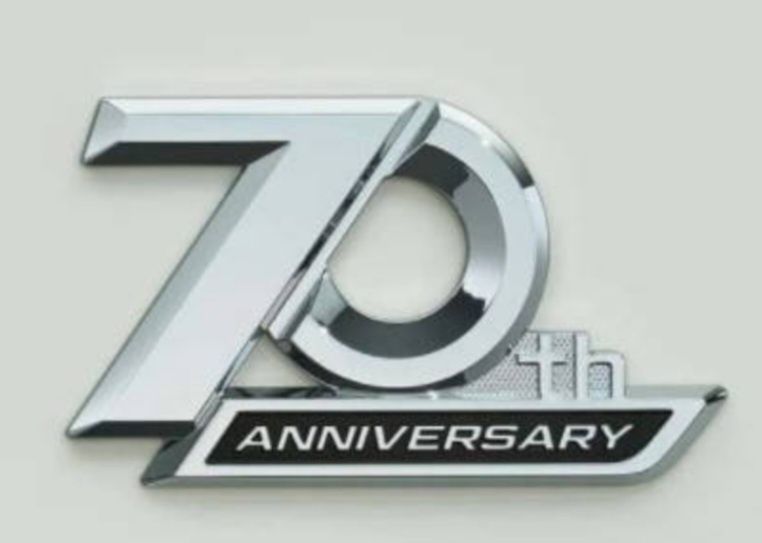 Эмблема шыльдик значок надпись 70th Anniversary на Toyota Land Cruiser