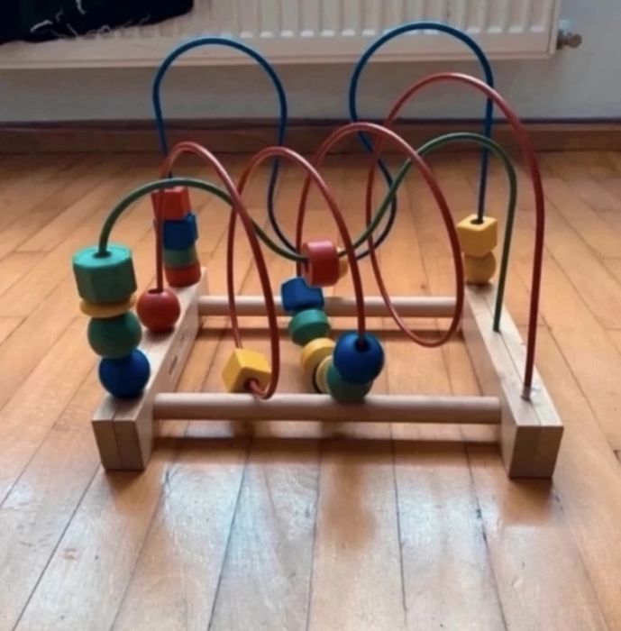 Słuchawki / drewniana zabawka edukacyjna