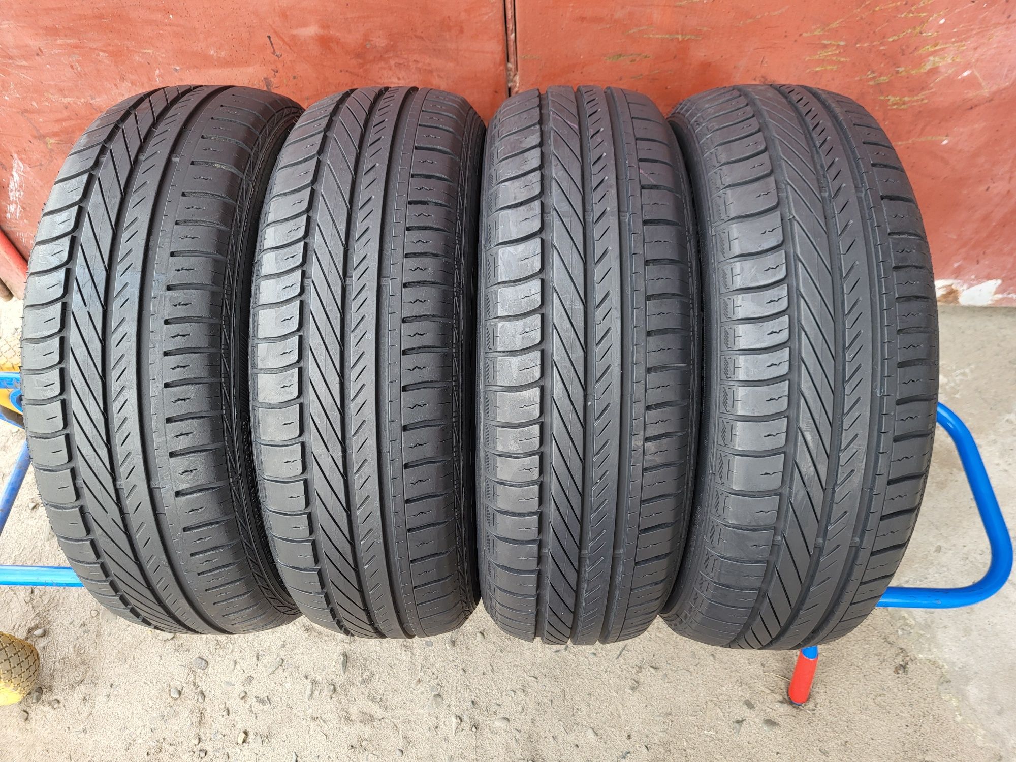 185/65/15 R15 GoodYear DuraGrip 4шт ціна за 1шт літо шини