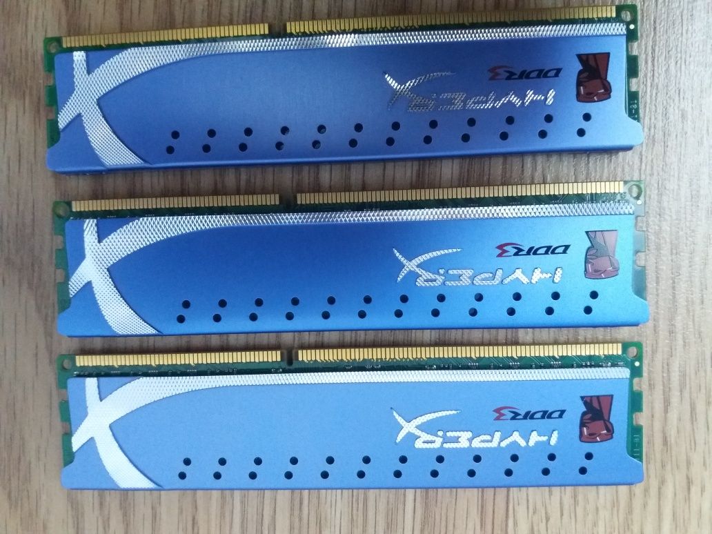 Пам'ять для настільних комп'ютерів HyperX (3x4GB) DDR3 1600 MHz
