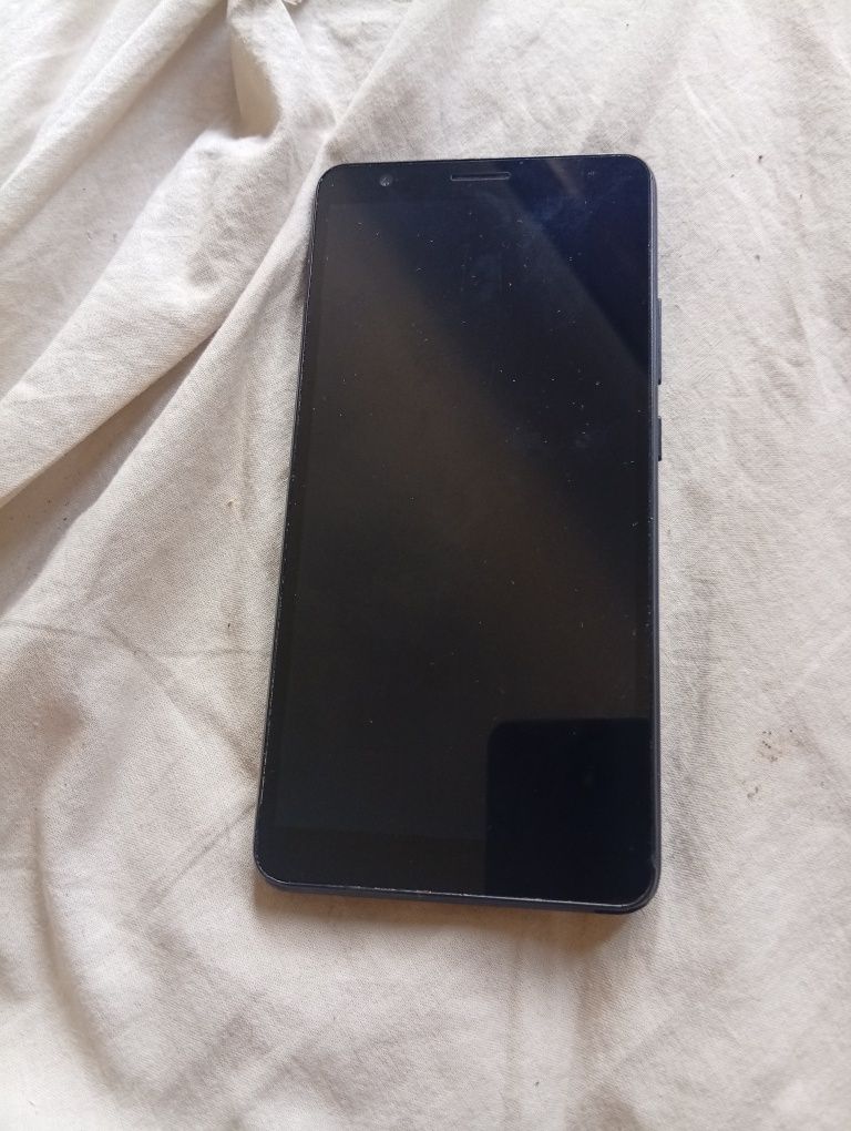 Celular ZTE novo