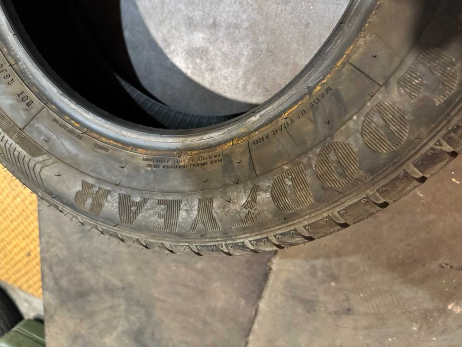 185 70 14 GoodYear Efficient Grip комплект літо
