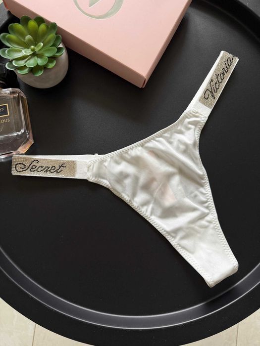 Вишукані трусики Victoria's Secret. Женские стринги Виктория сикрет