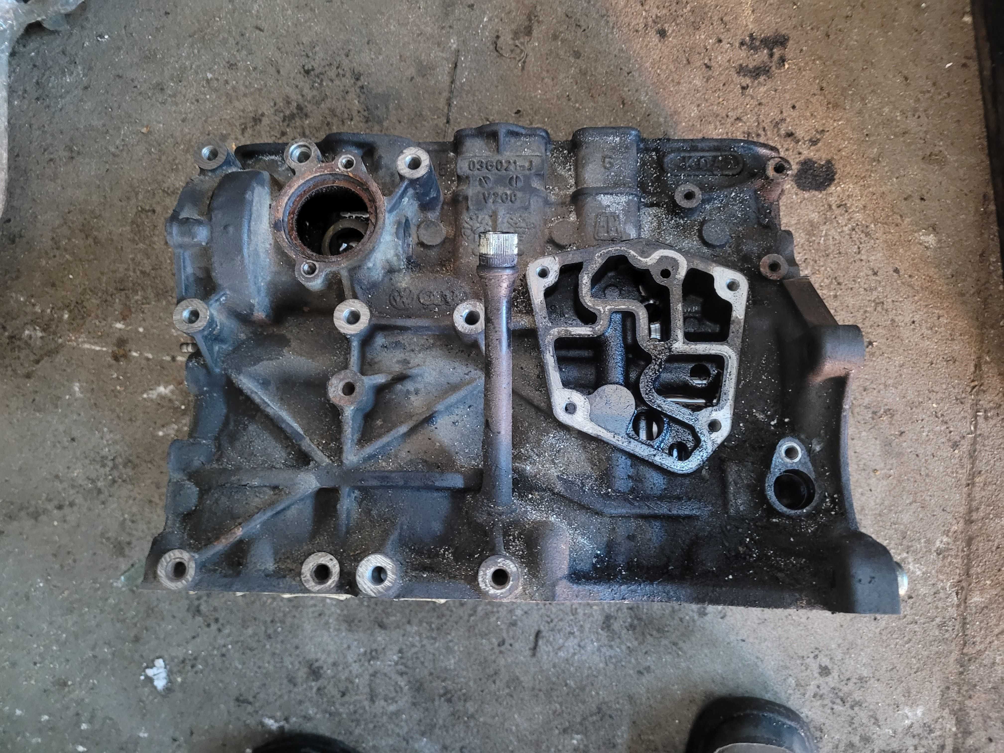 Blok silnika vw AUDI A4 B7 2.0 TDI 140KM BPW
