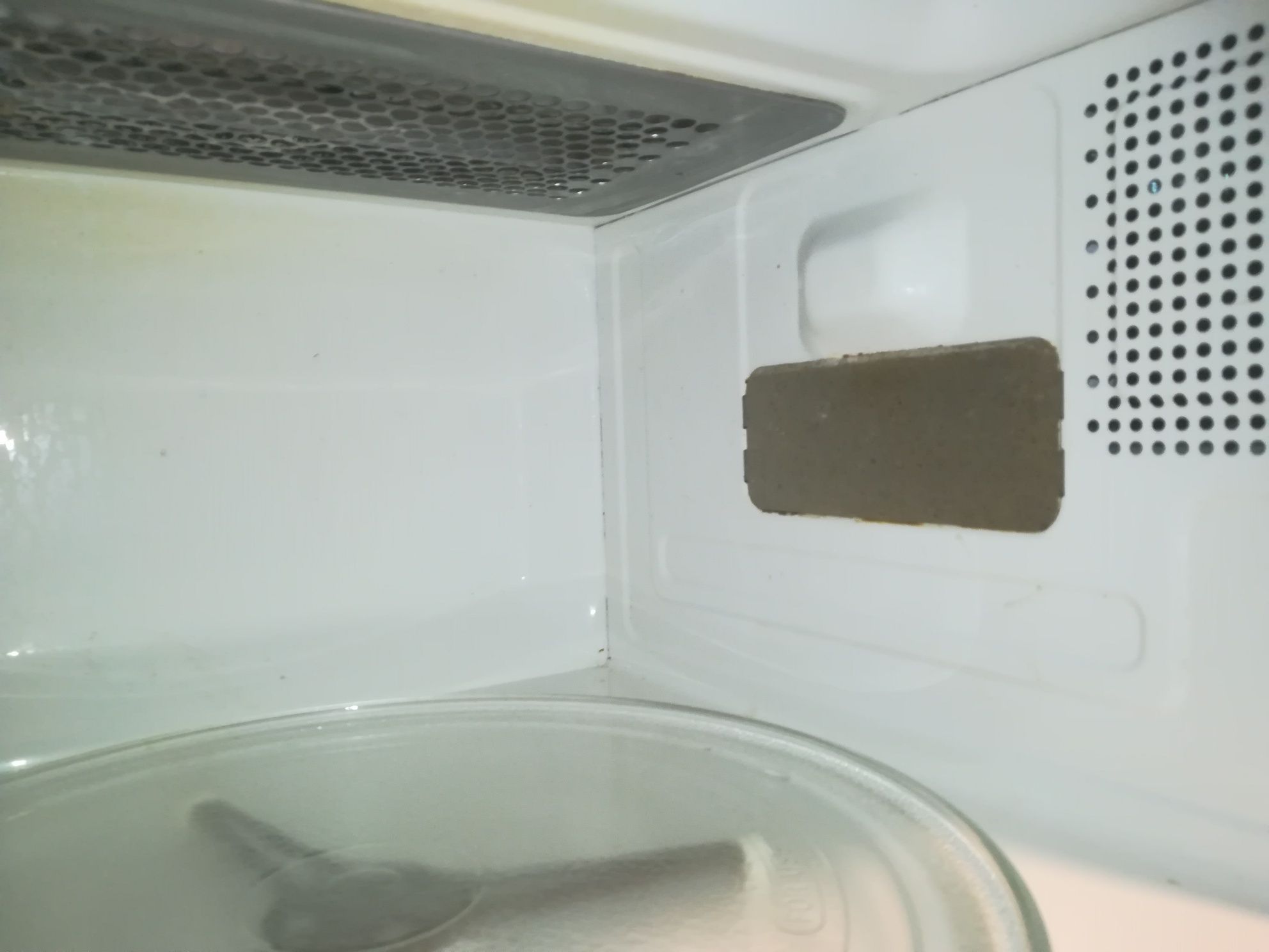 Kuchenka Mikrofalowa MW-B201 z grillem