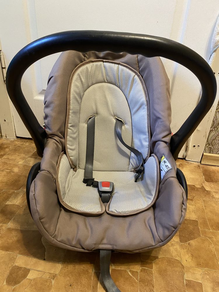 Продам коляску 3в1