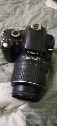 Фотоапарат Nikon D60 + об'єктив на запчастини або ремонт