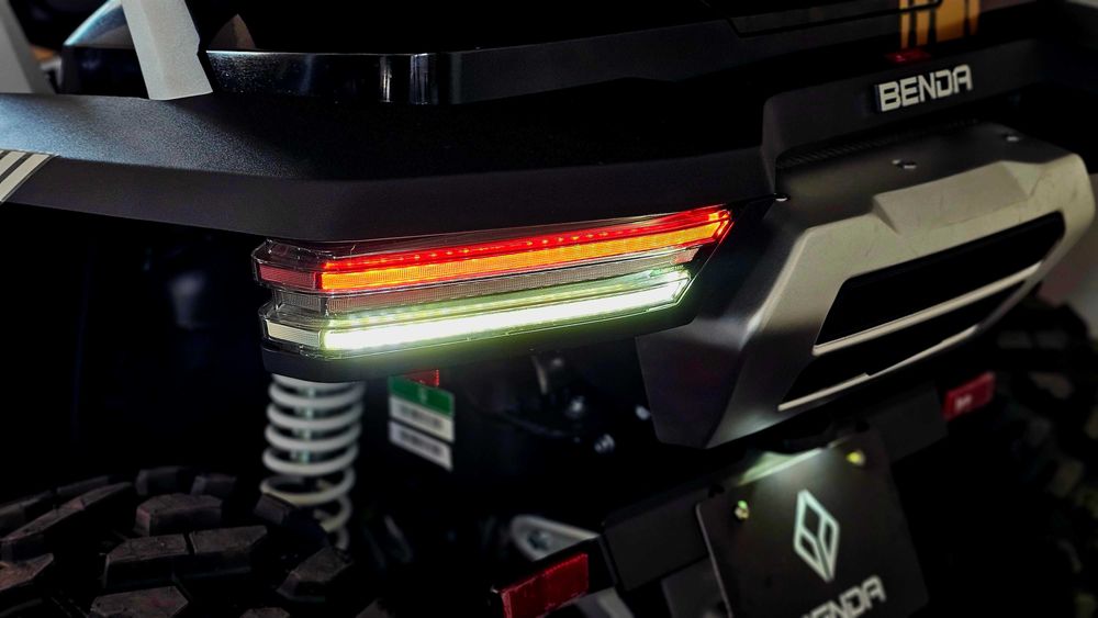 BENDA REDSTONE 550 EXCLUSIVE V2 48KM T3b Leasing Transport FVAT23%