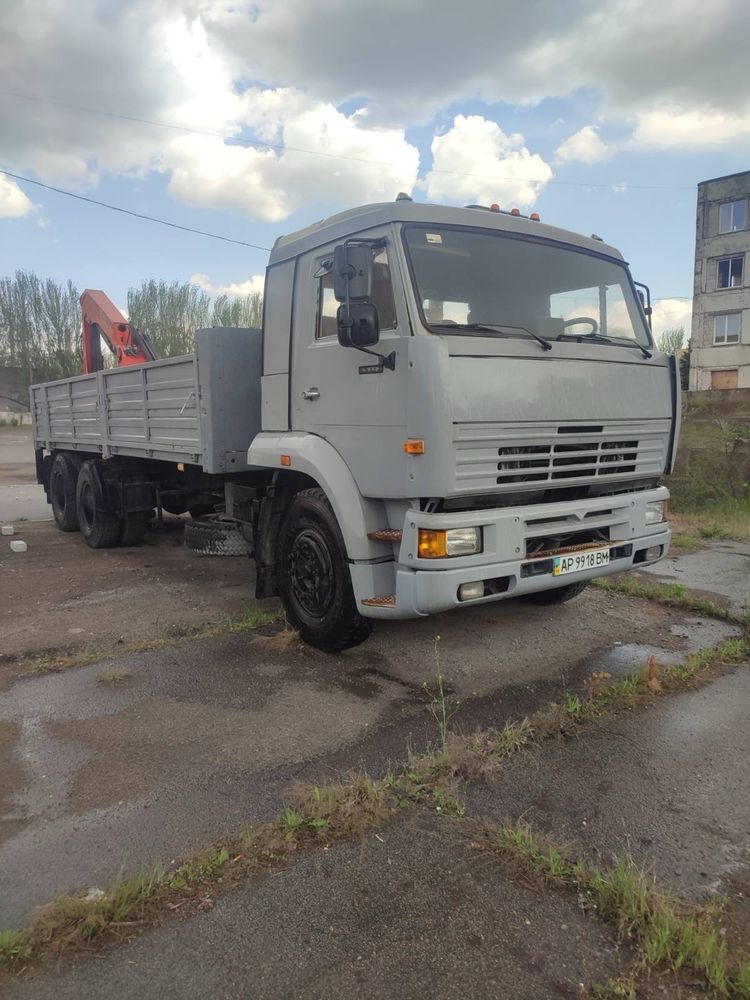 Манипулятор на бпще КАМАЗА