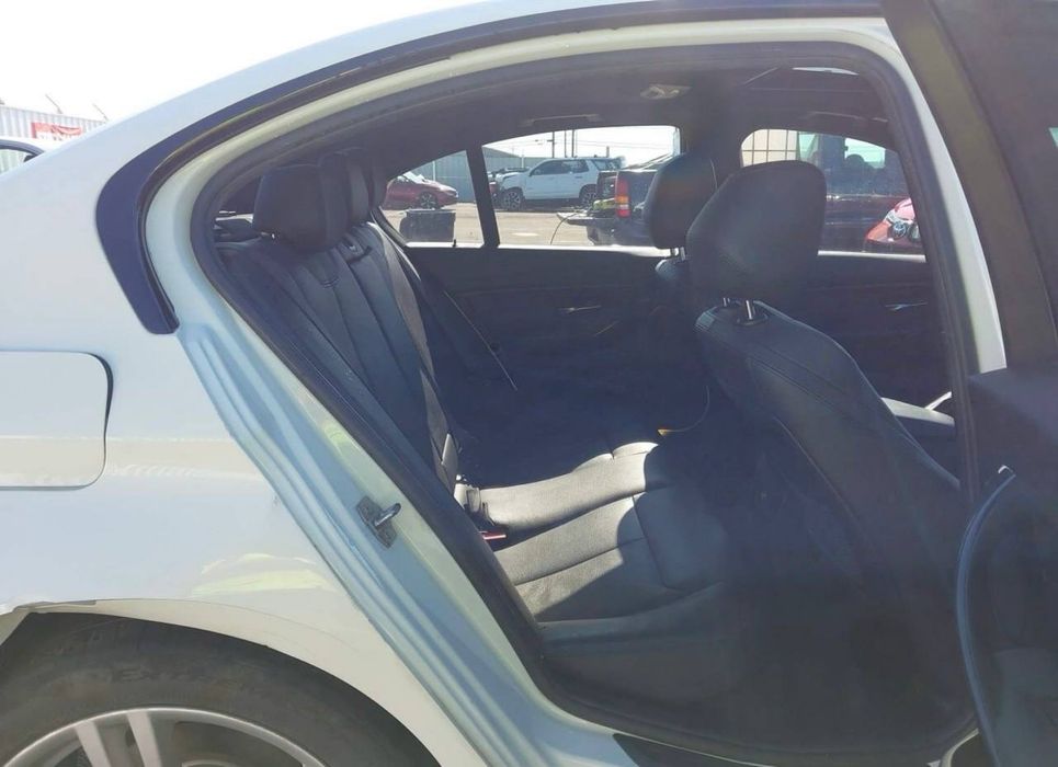 BMW 328d F30 2.0 дизель в дорозі
