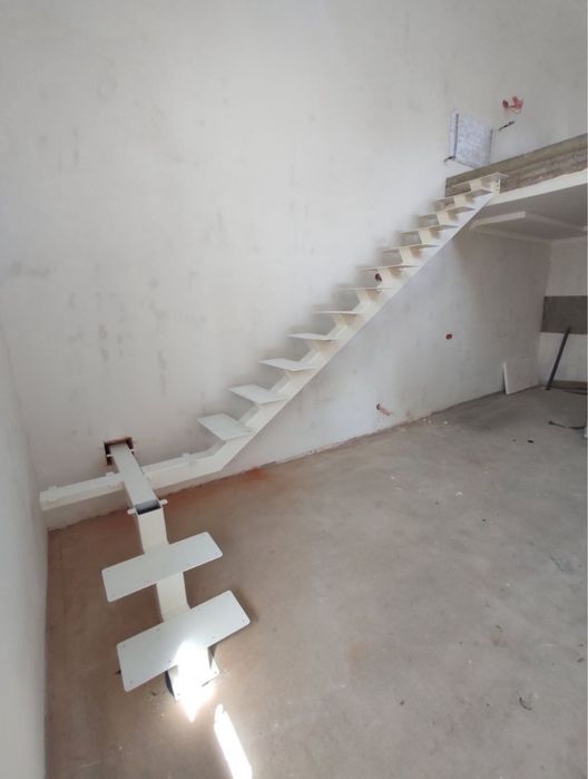 Горизонтальний прокол грунта під дорогою, під постройками.