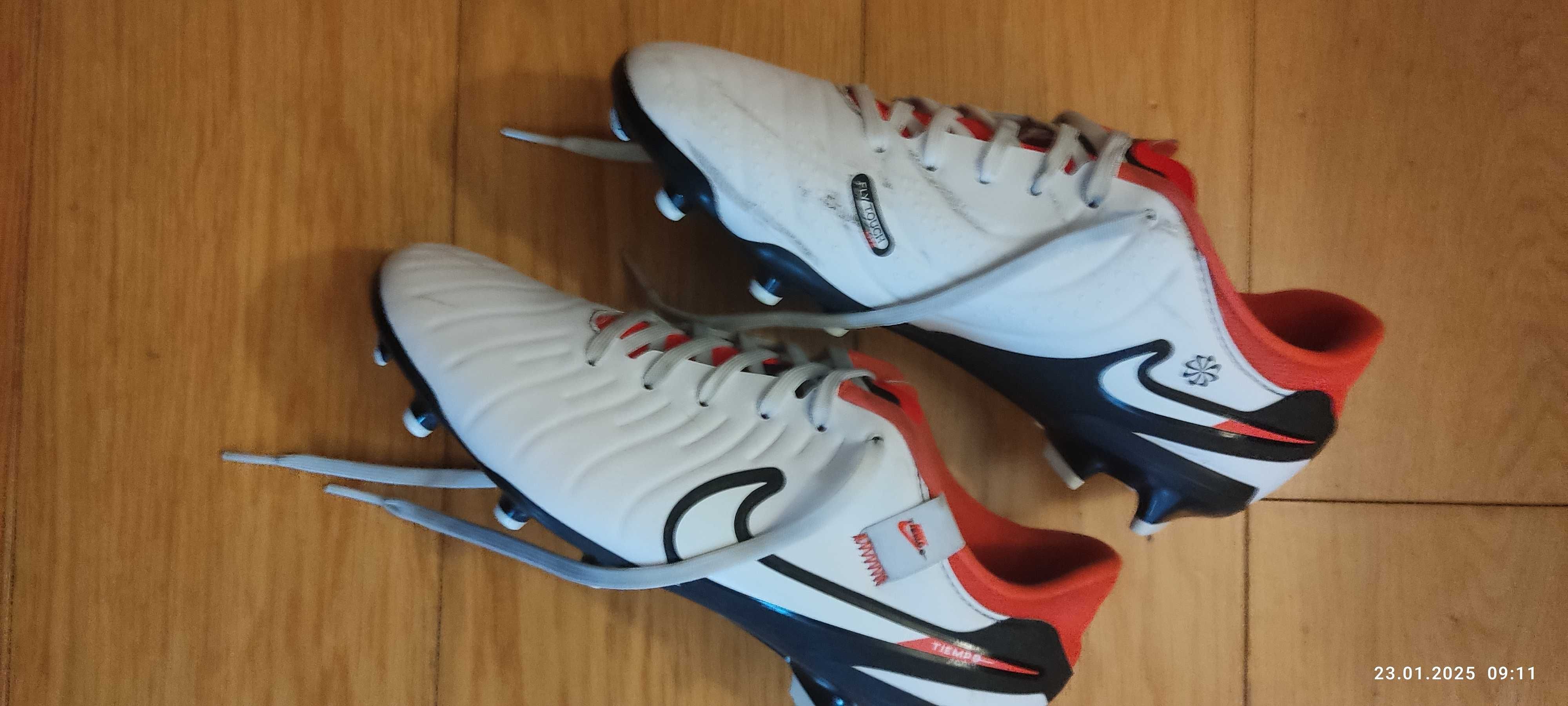 Buty piłkarskie  Nike Tiempo