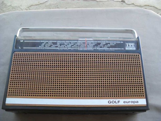 Stare nie używane radio tranzystorowe z lat 70 Golf europe 103