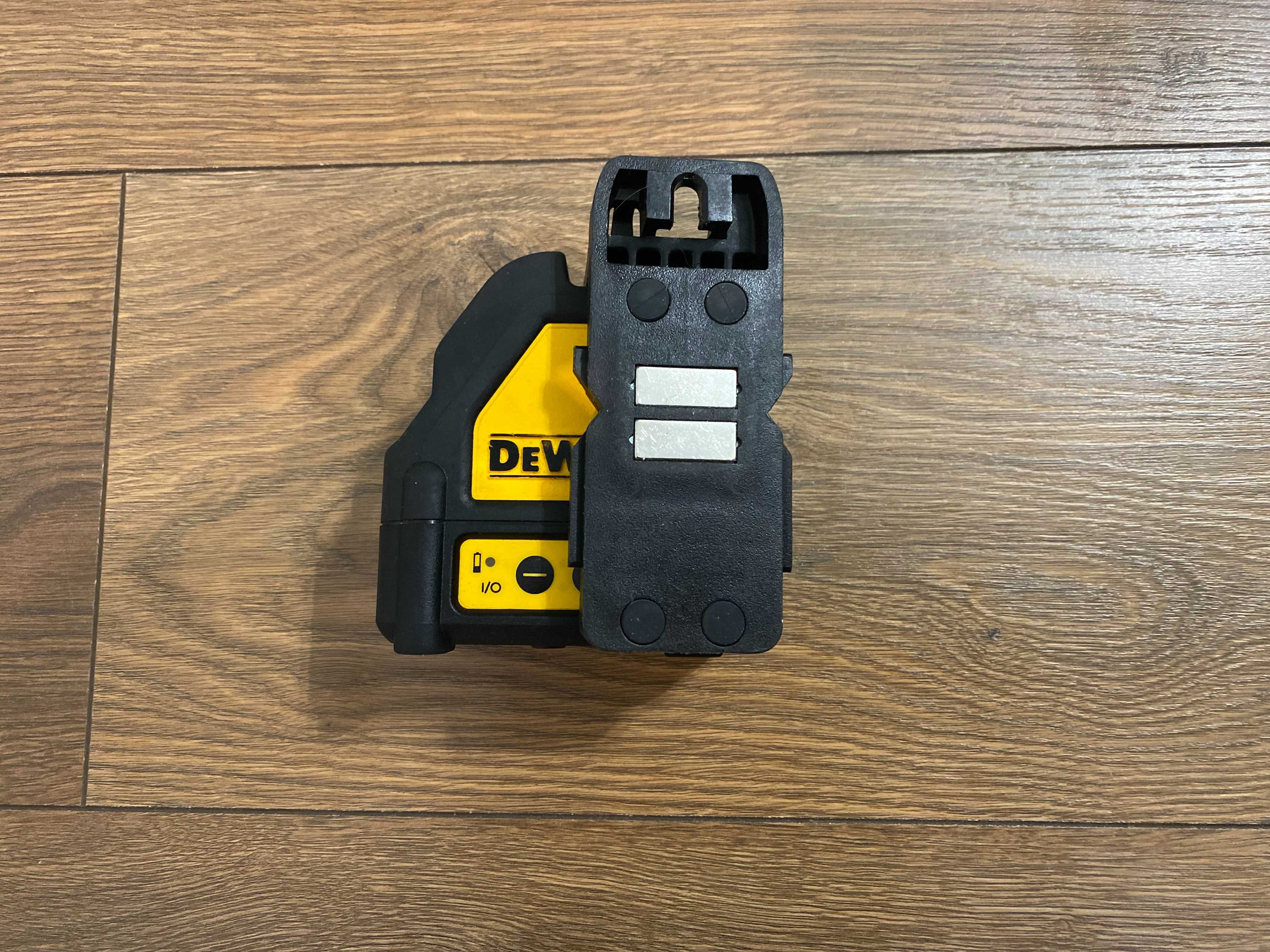 Laser krzyżowy DeWalt DW088 samopoziomujący czerwony 2023 rok
