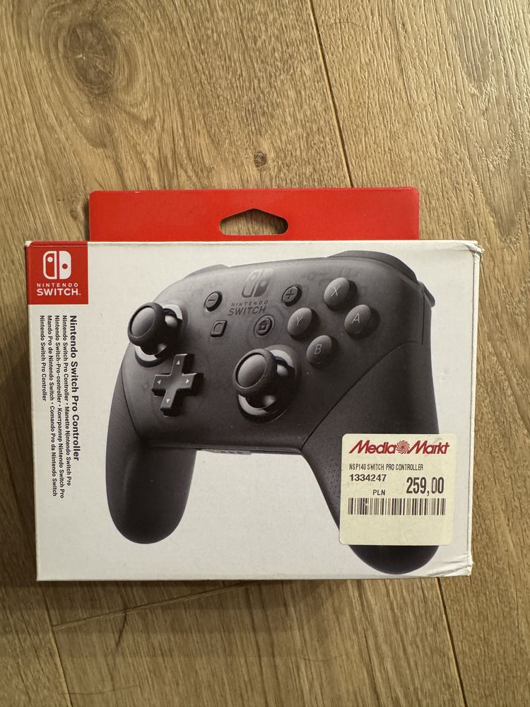 Nintendo Switch Pro Controller