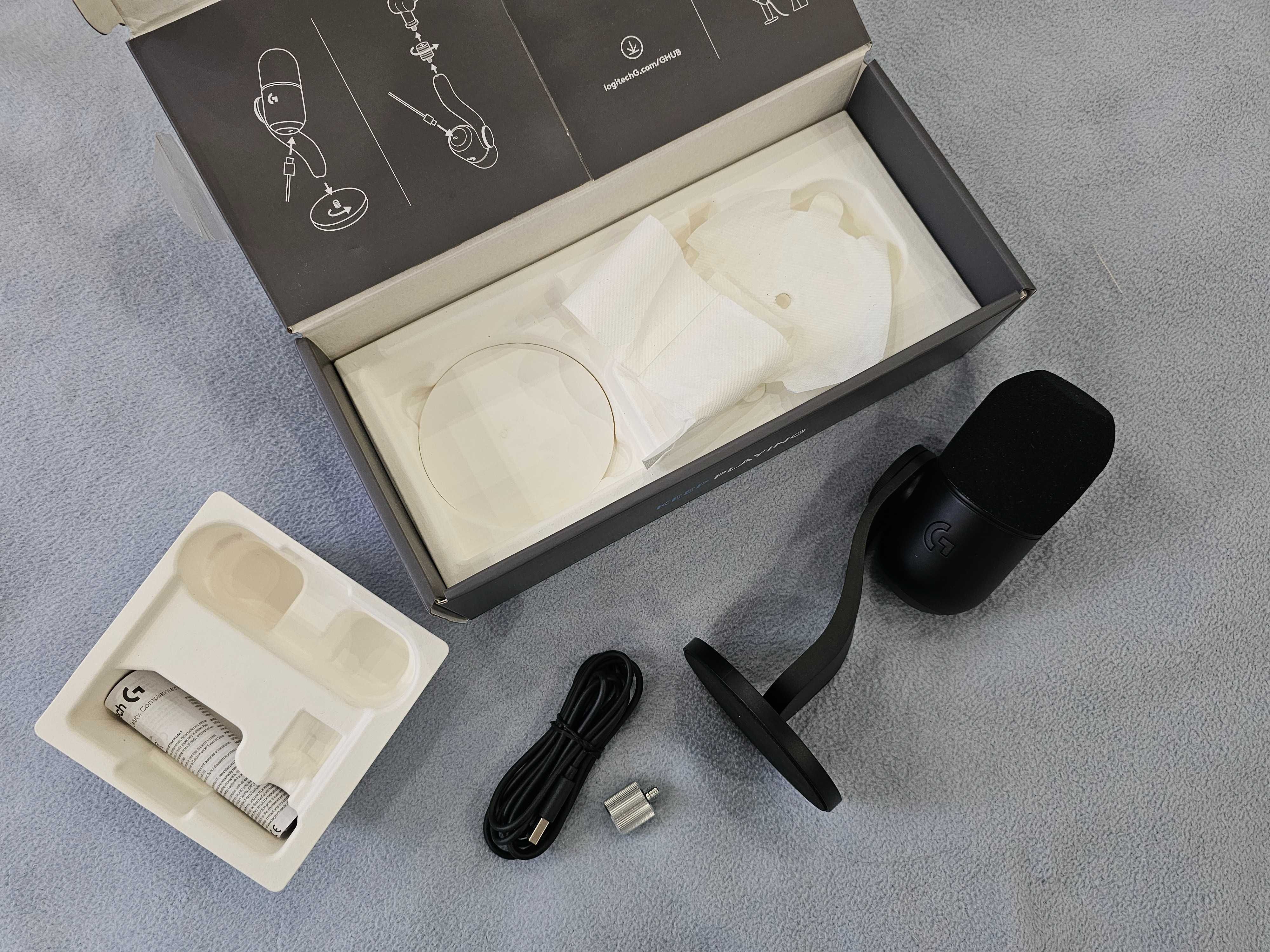 Микрофон Logitech G Yeti GX динамический