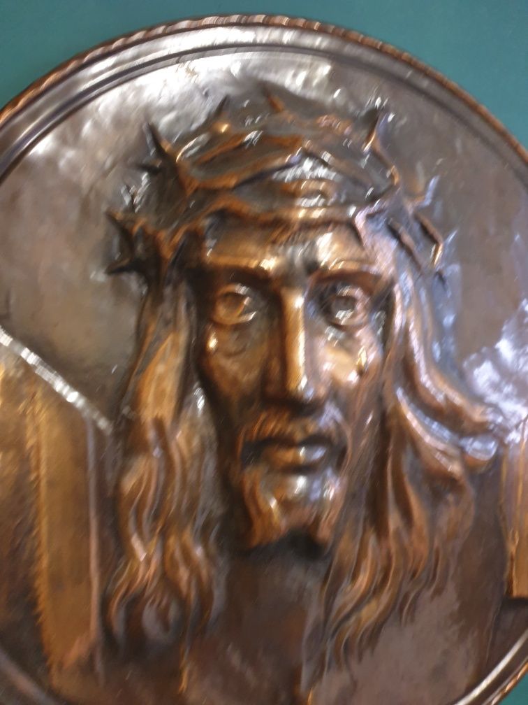 Miedziany medalion Pan Jezus relief obraz religijny