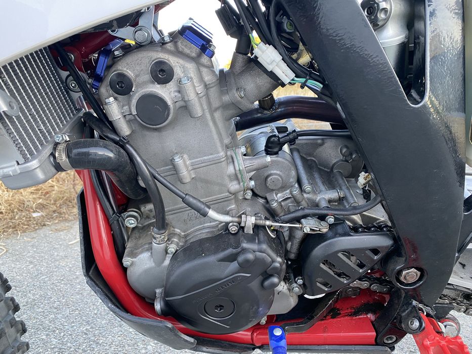 AJP PR5 250 LC - como nova