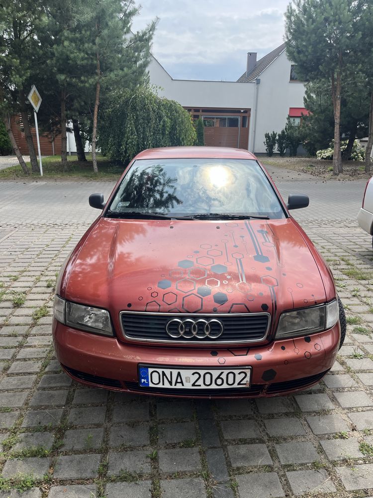 Audi a4 1.6 benzyna/Brak rdzy/ Klima sprawna