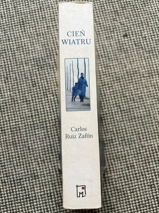 Cień Wiatru - Carlos Ruiz Zafon KSIĄŻKA