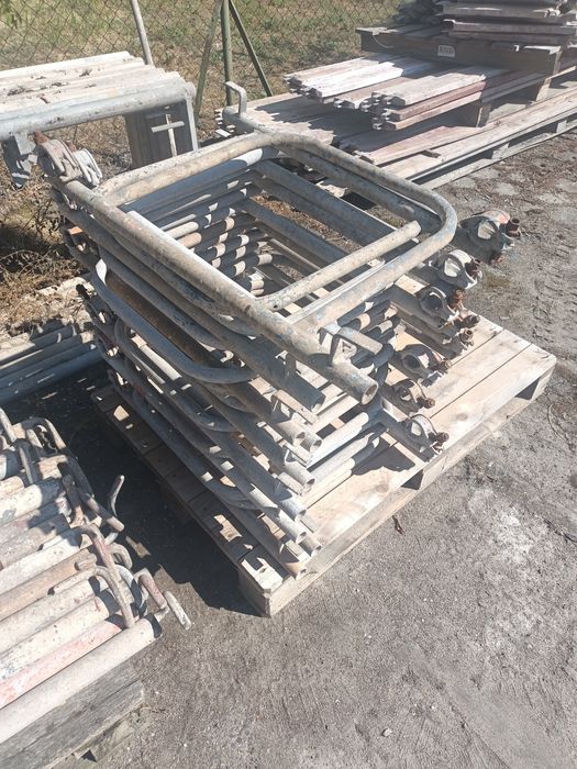 Rusztowanie elewacyjne części/ elementy Płock