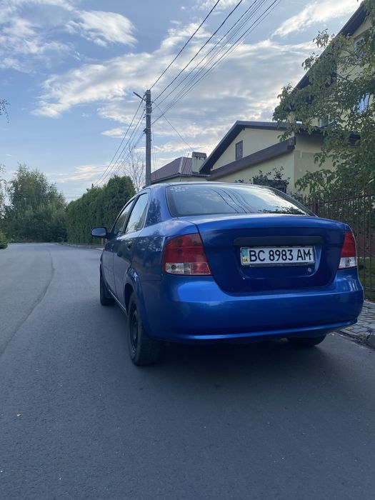 Chevrolet Aveo 2005 1.5 бензин