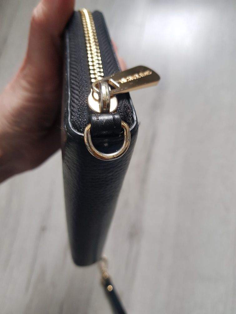 Portfel Michael Kors z uchwytem do ręki
