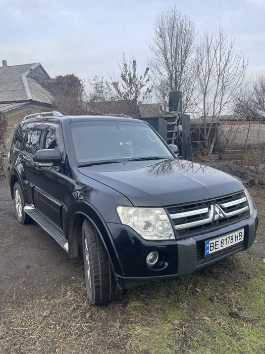 Продам Pajero Grand Wagon 4