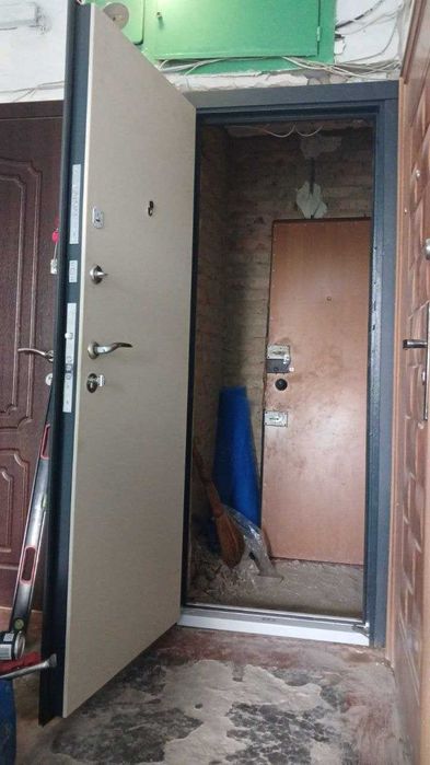 Вхідні двері З МОНТАЖЕМ. Входная дверь. Металлические двери под ключ