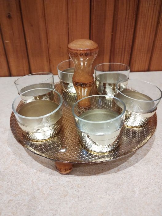 Kieliszki na stojaku