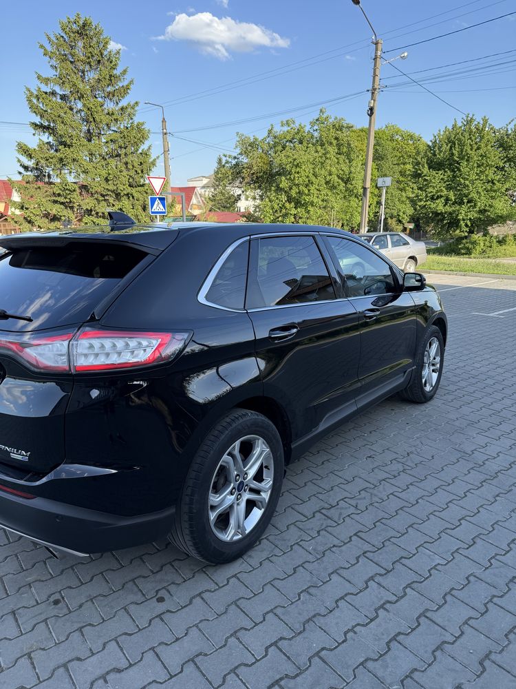 Ford Edge Titanium