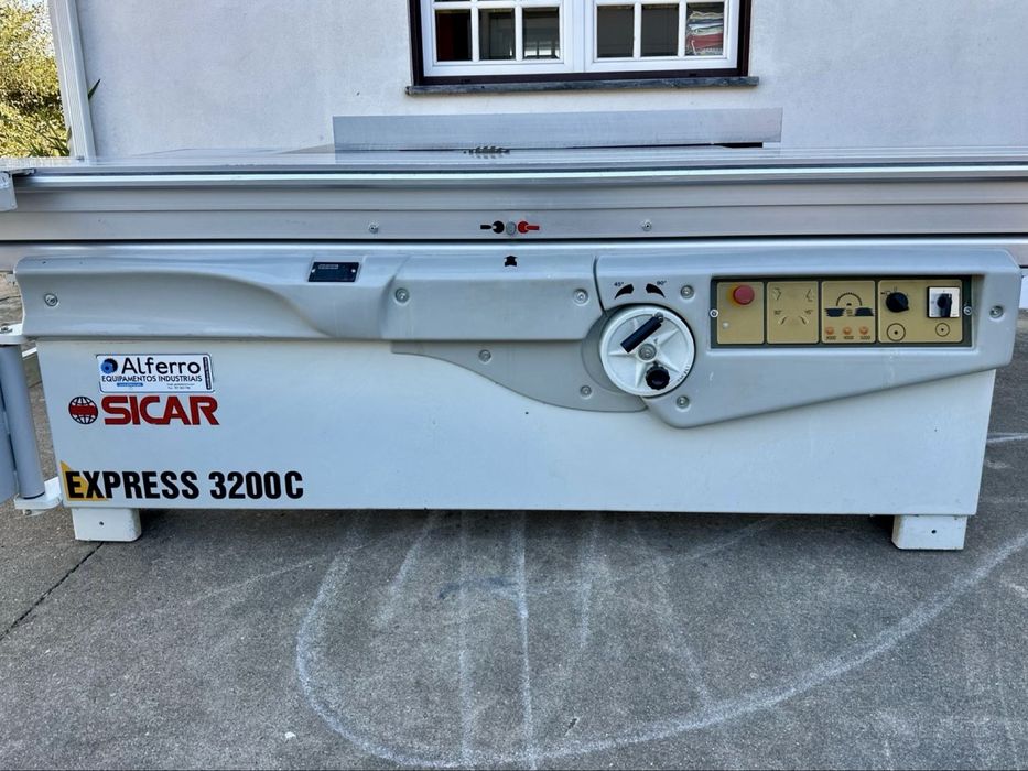 Esquadrejadora SICAR EXPRESS 3200C