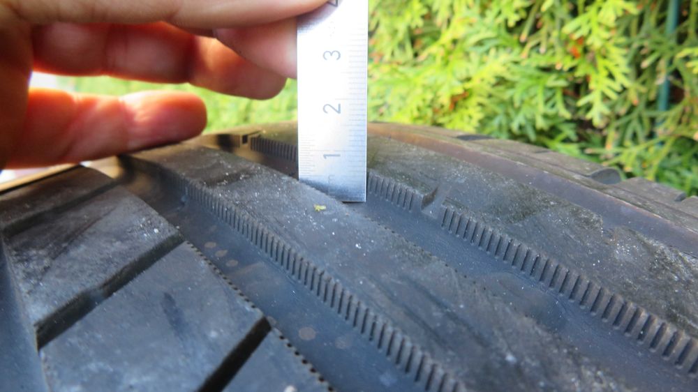 Zeetex 215/60R17 96H szt2 + 4 kołpaki 16cali