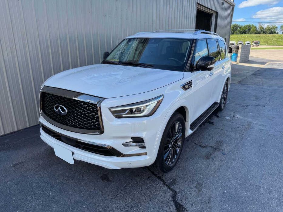 Infiniti QX80 Premium Select      2021