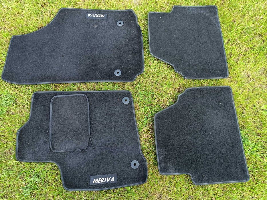 Dywaniki welurowe Meriva a