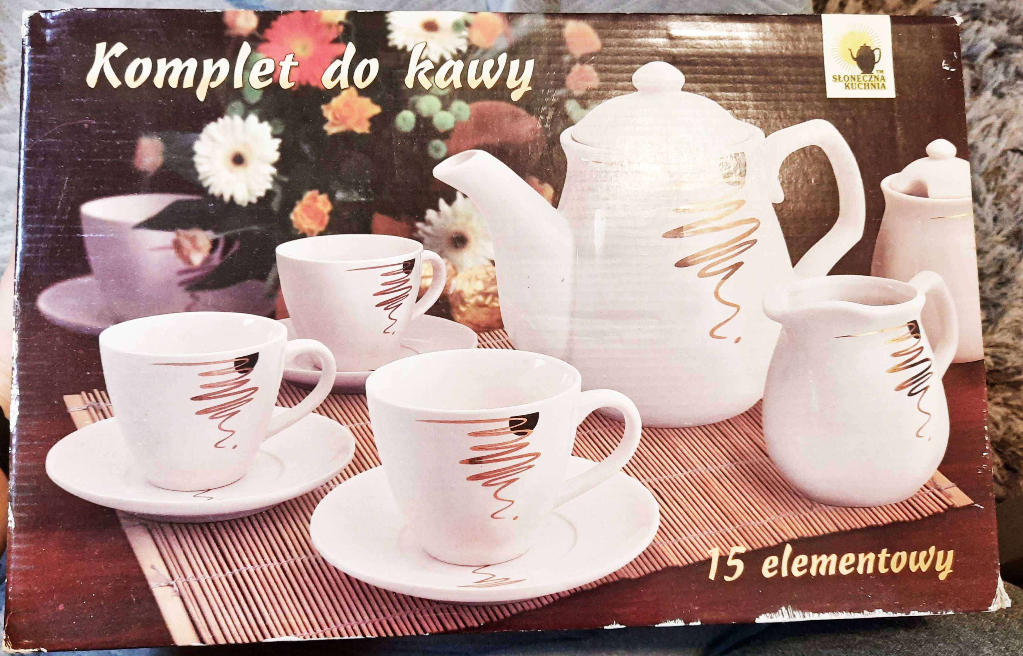 Komplet kawowy 15 elementów porcelana delikatny wzór