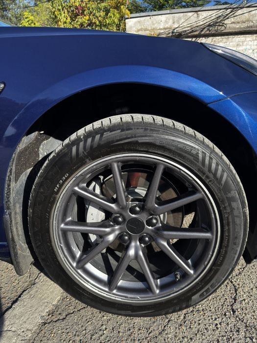 Продам Tesla Model 3 LR AWD