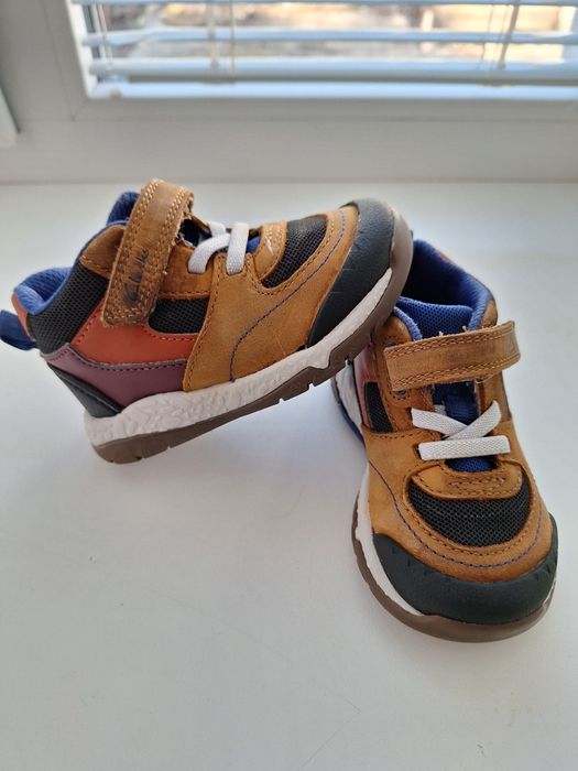 Дитячі кросівки Clarks 20 розмір