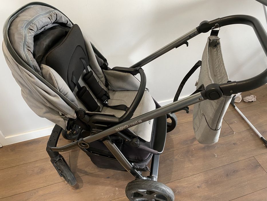 Espiro Next Up Chrome + adaptery do foteika Cybex