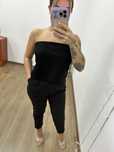 Czarny top prettylittlething