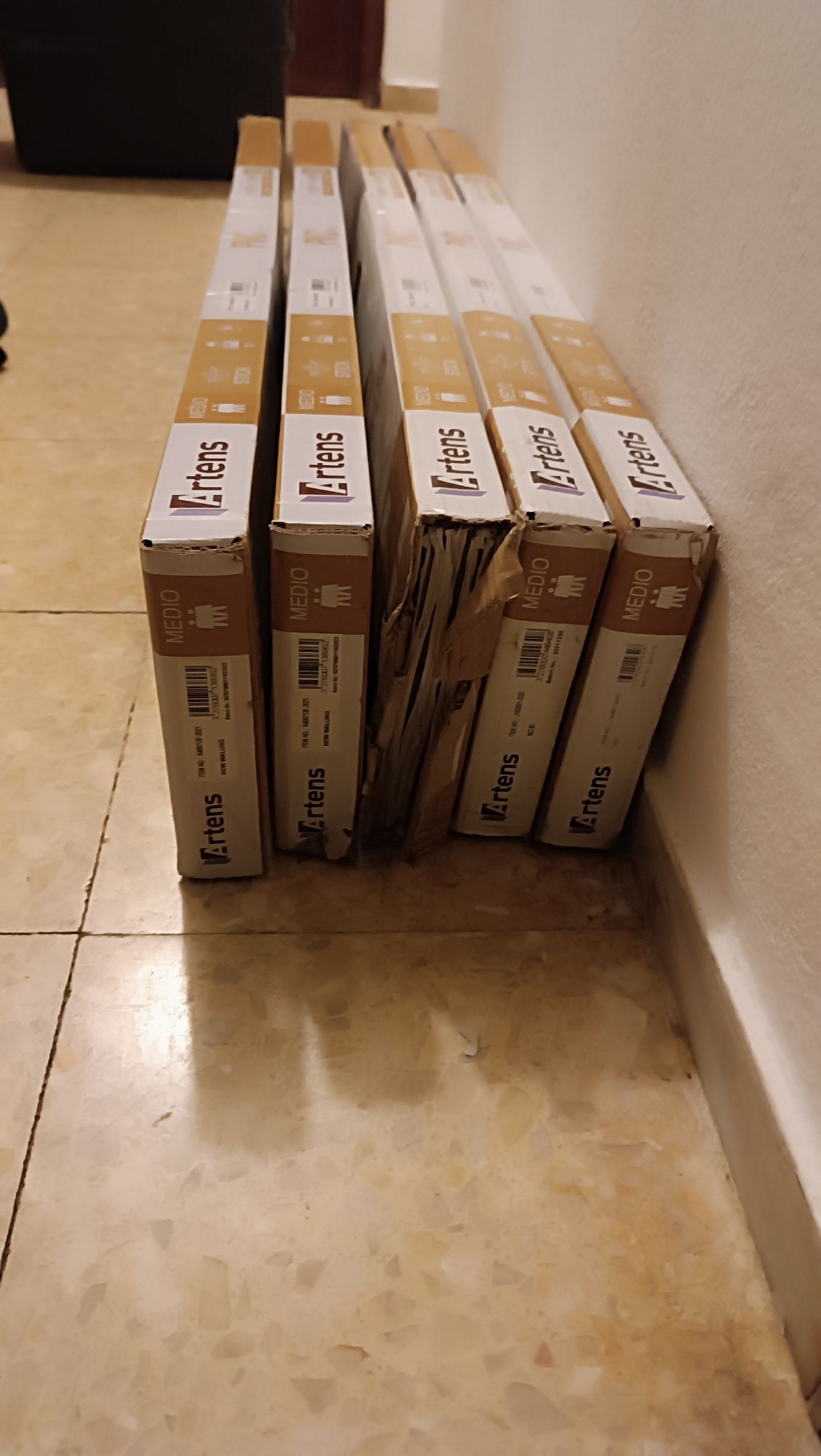 Chao vinilico  PCV colável  Artens (imitacao chao flutuante)