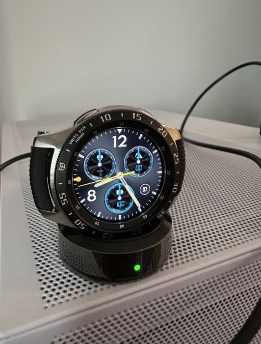 Relógio Galaxy Watch 46mm
Na caixa, com todos os acessórios 
Com
