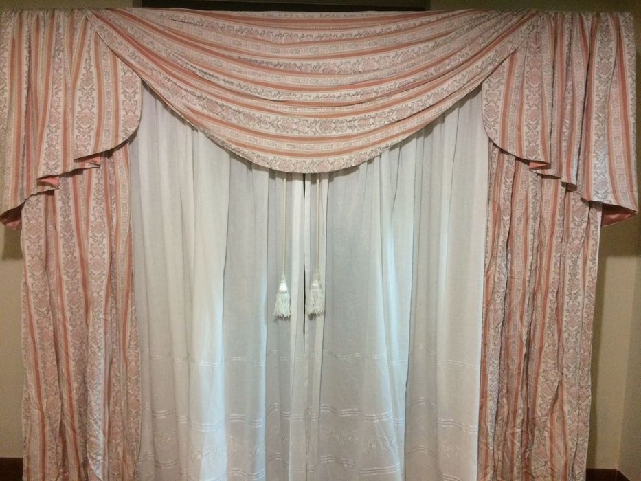 Cortinados com sanefa