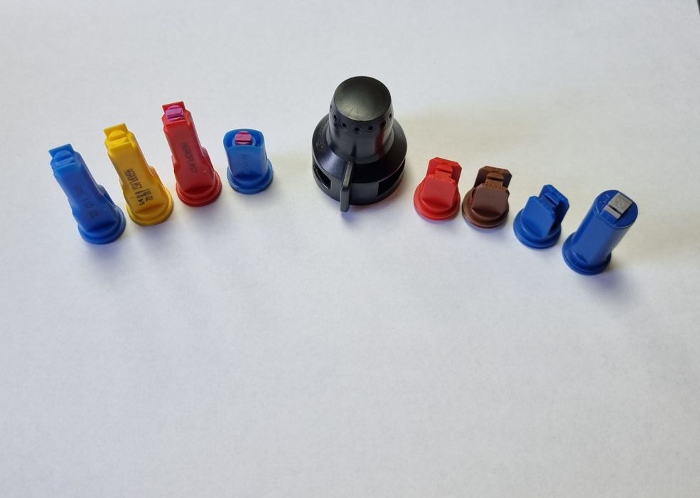 Розпилювачі Распылители інжекторні і для КАСа